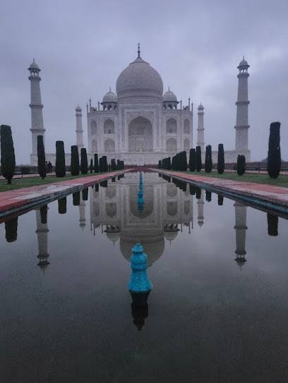 Tour Guide Agra