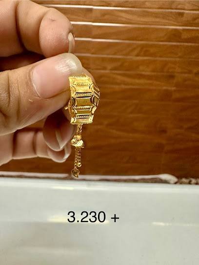 S R JEWELLERS