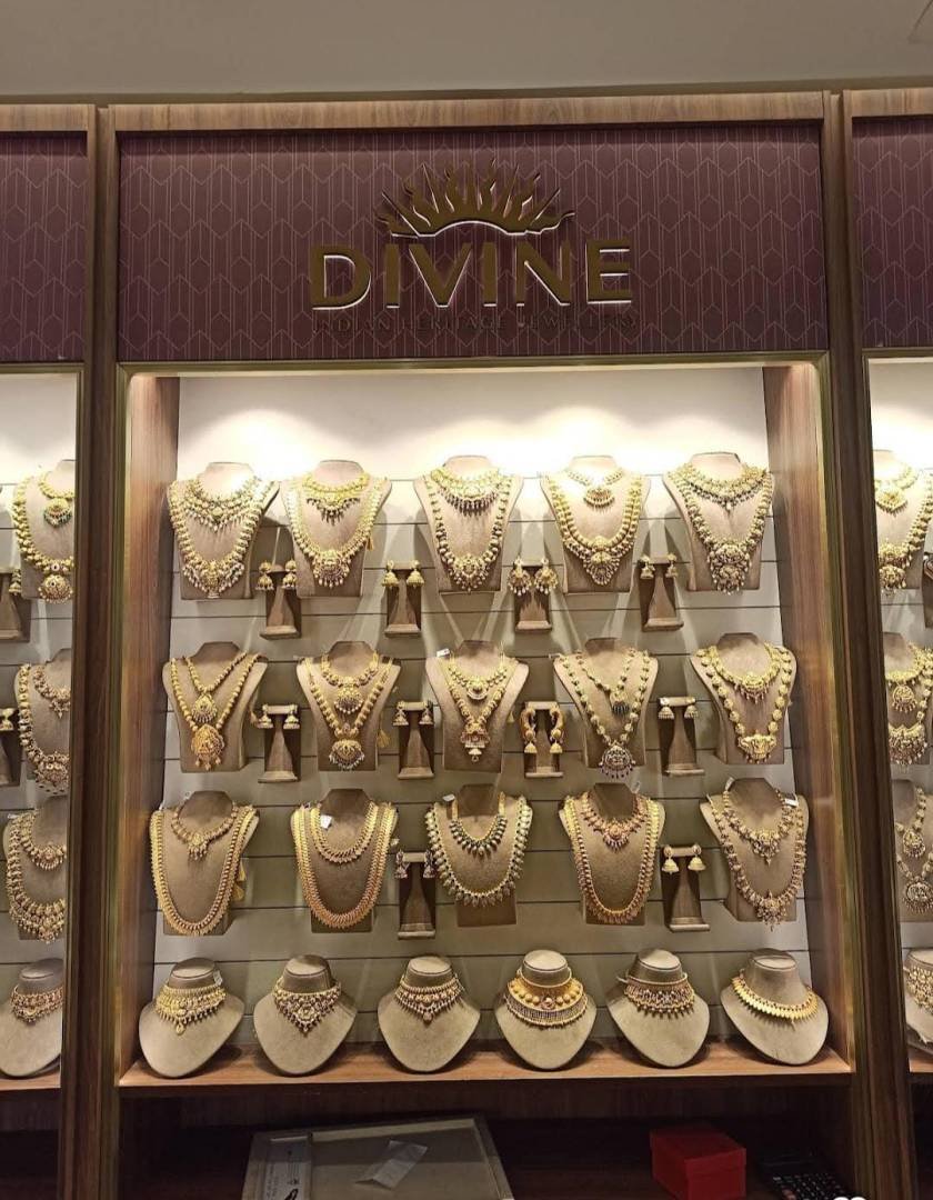 Malabar Gold and Diamonds - Malleshwaram - Bangalore - Photo 2