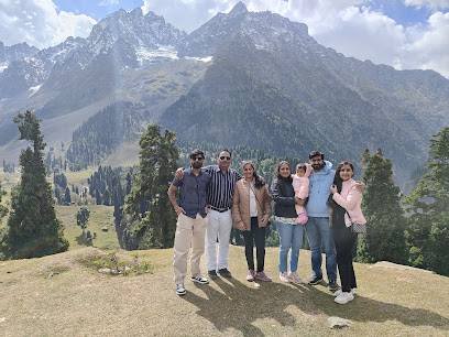 TRAVELIIN - Best Travel company