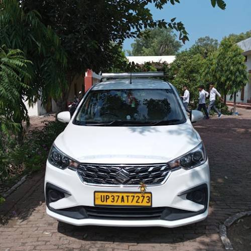 Hyper Pande tour and travels