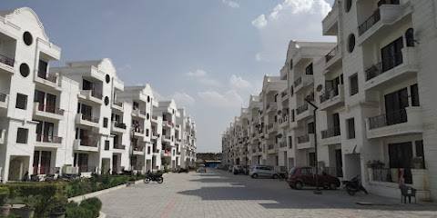 Mathura Properties- Best Property Dealer